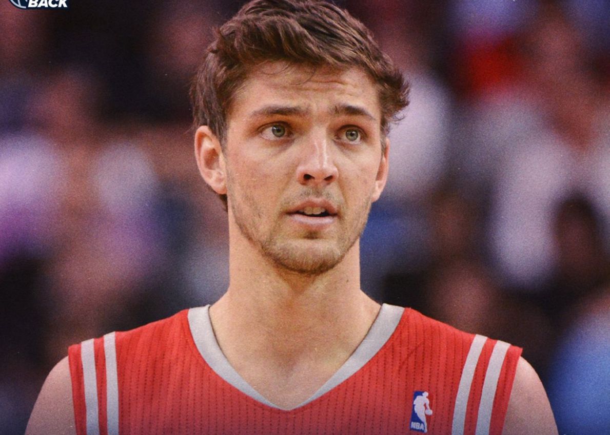 पार्सन्स: पायल और दो या तीन जोड़ी मोज़े पहनकर मेरा शारीरिक परीक्षण किया गया, और मैं एक इंच लंबा था।