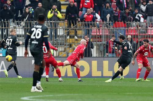 मोंज़ा बनाम कैग्लियारी