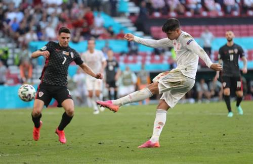 क्रोएशिया बनाम स्पेन